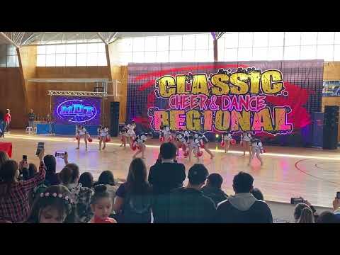 Mdt senior poms regional 2022