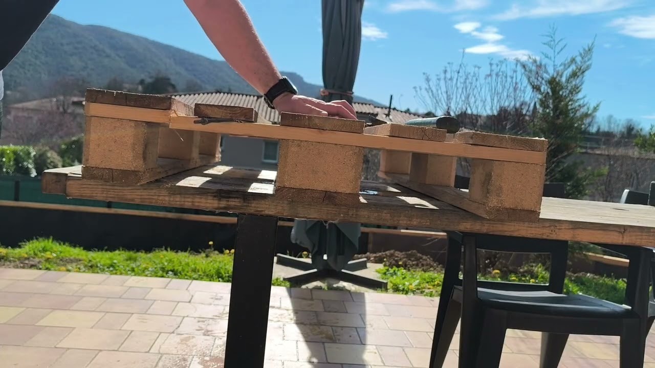 Comment déclouter une palette facilement ? 