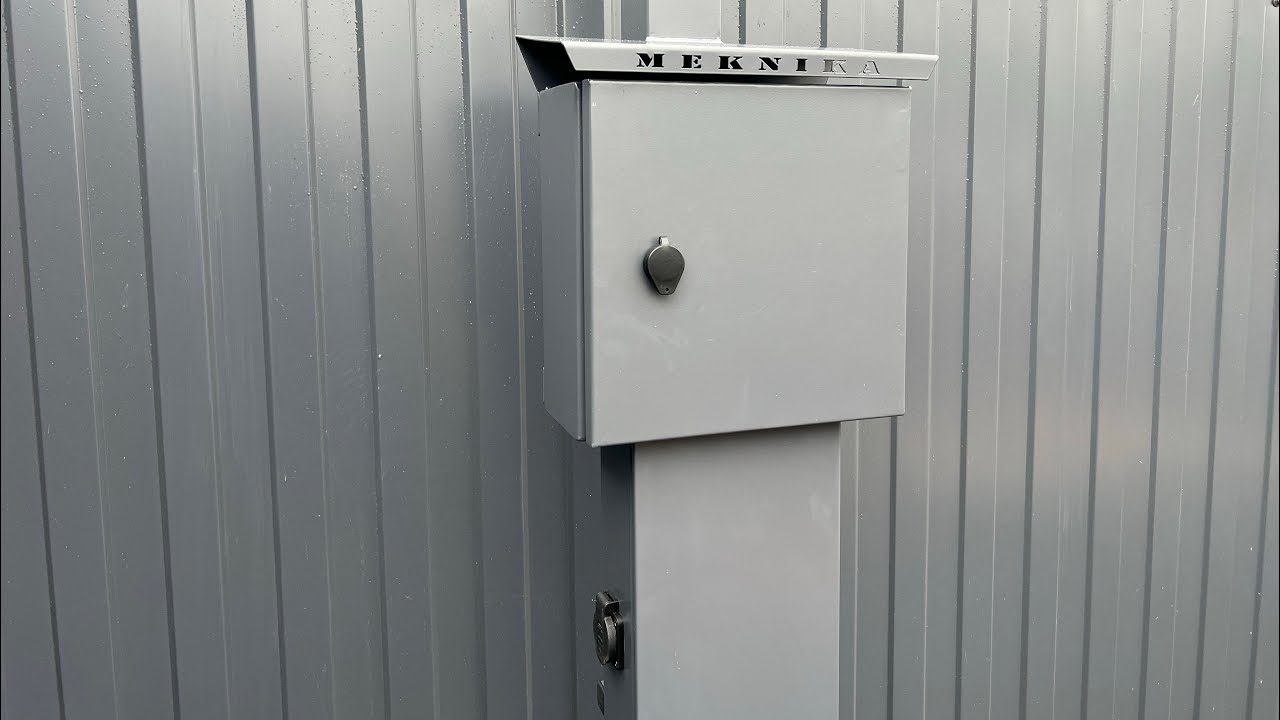 Монтаж трубостойки с освещением и видеонаблюдением в Московской области ...