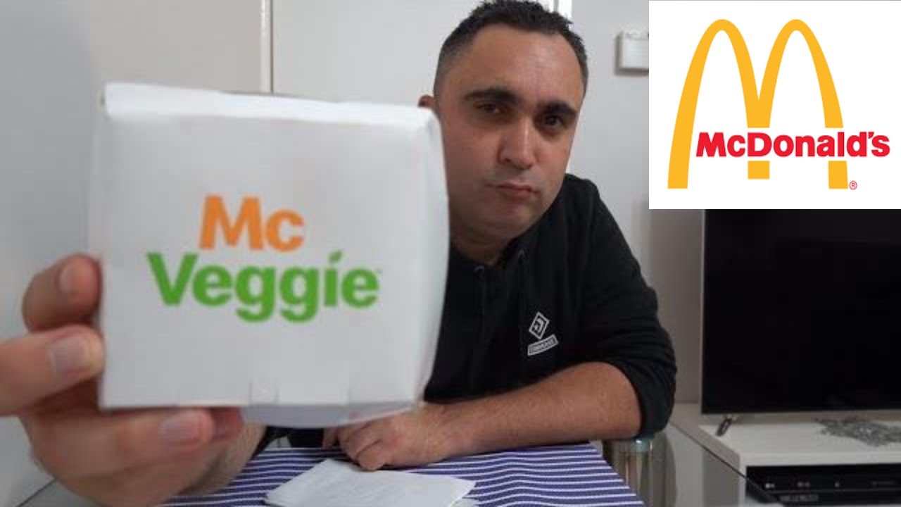 MCDONALDS MCVEGGIE DELUXE BURGER TASTE TEST 6.80 ONLY IN AUSTRALIA YouTube