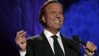 Julio Iglesias - devaneios (Portuguese) chords