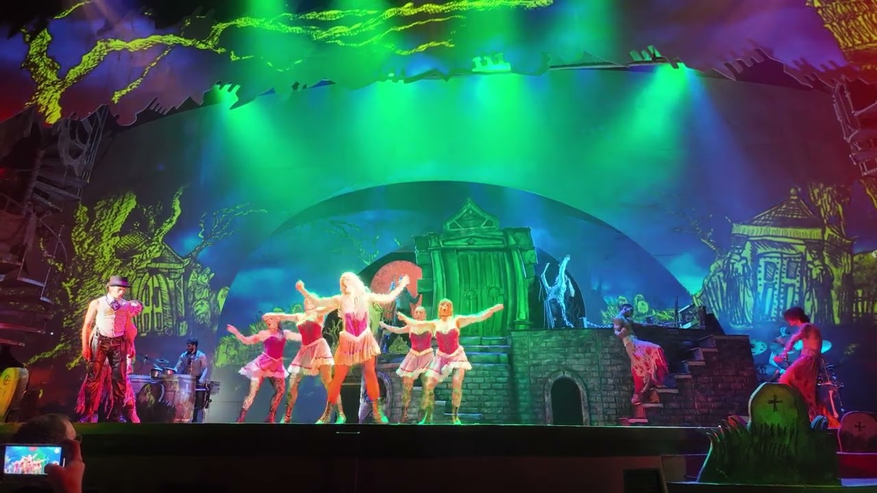 Monster Stomp on Ripper Row Busch Gardens Williamsburg Howl-O-Scream 2024