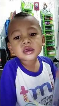 @EGApede Tingkah lucu anak kecil....abai kan gigi ompong nya😂😂😂😂