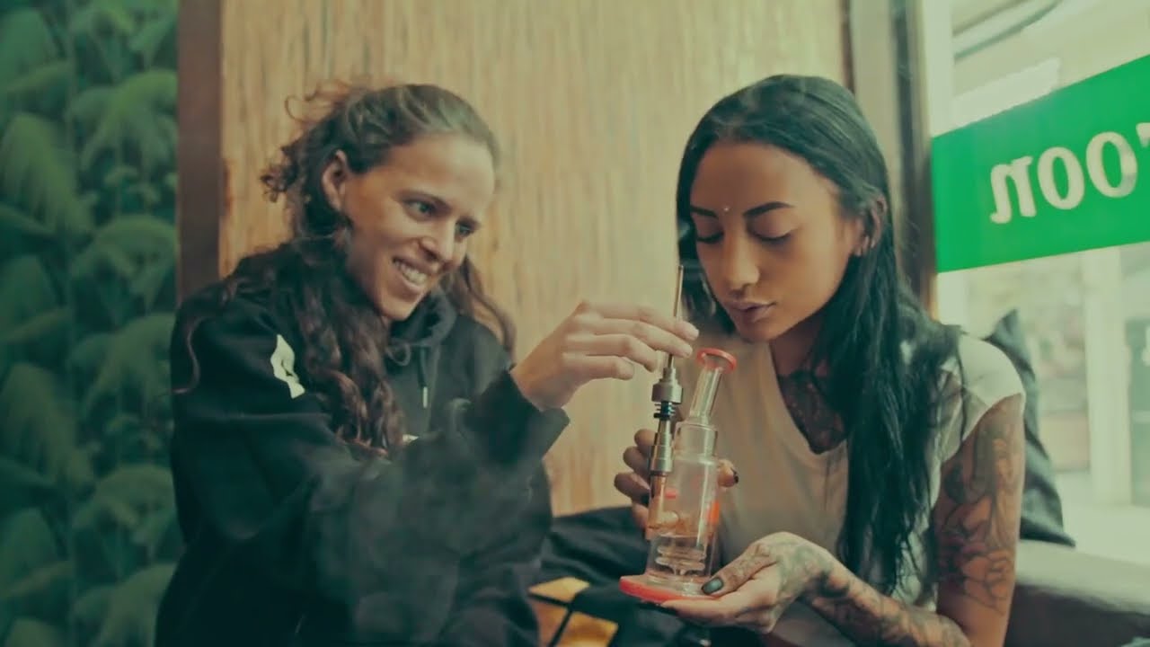 Welcome to coffeeshop De Kroon | Dam Connections