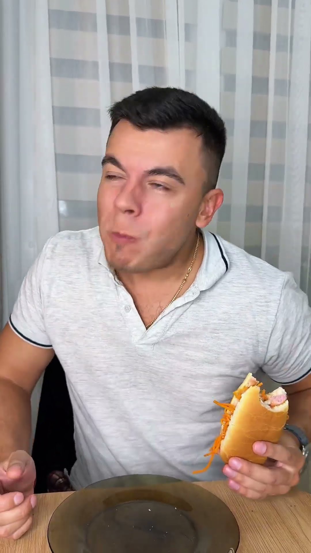 Excuse me by Secret Vlog