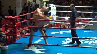Tonis from Estonia fights in Patong Stadium: 22 July 2013