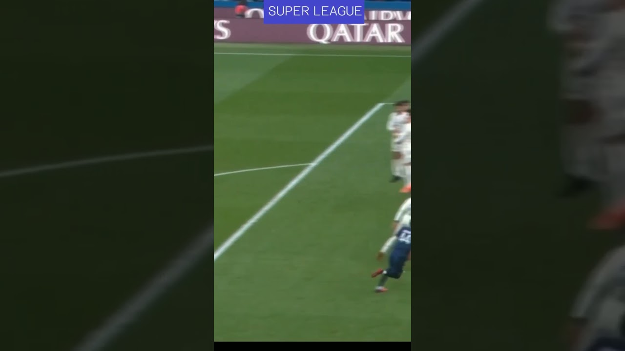 Гол Лео Месси на 94 минуте в ворота Лилля 