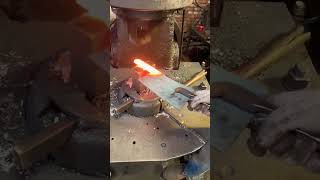 Watch how iron changes shape #diy #shortsfeed