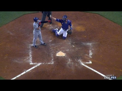 TEX@TOR Gm5: Martin's throw hits bat, Odor scores