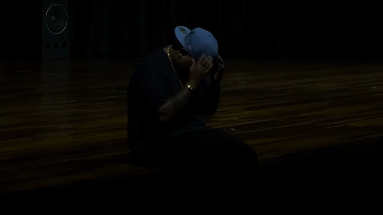Watch HOLOFOTES - Junin (Prod.Torelli) on YouTube Watch HOLOFOTES - Junin (Prod.Torelli) on YouTube