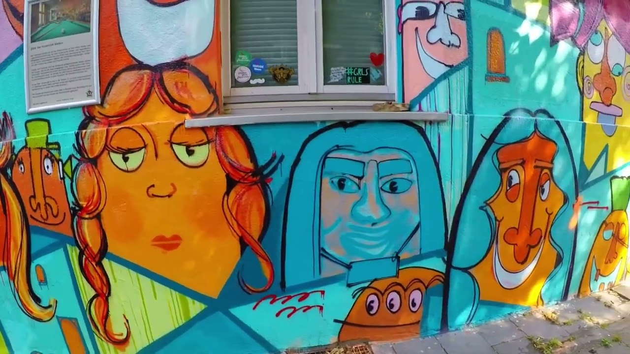 Düsseldorf. Kiefernstraße. Street Art.