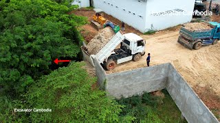 Wonderful Project Operator Skills Bulldozer Pushing Soil And 5Ton Truck Unloading Soil Building Road