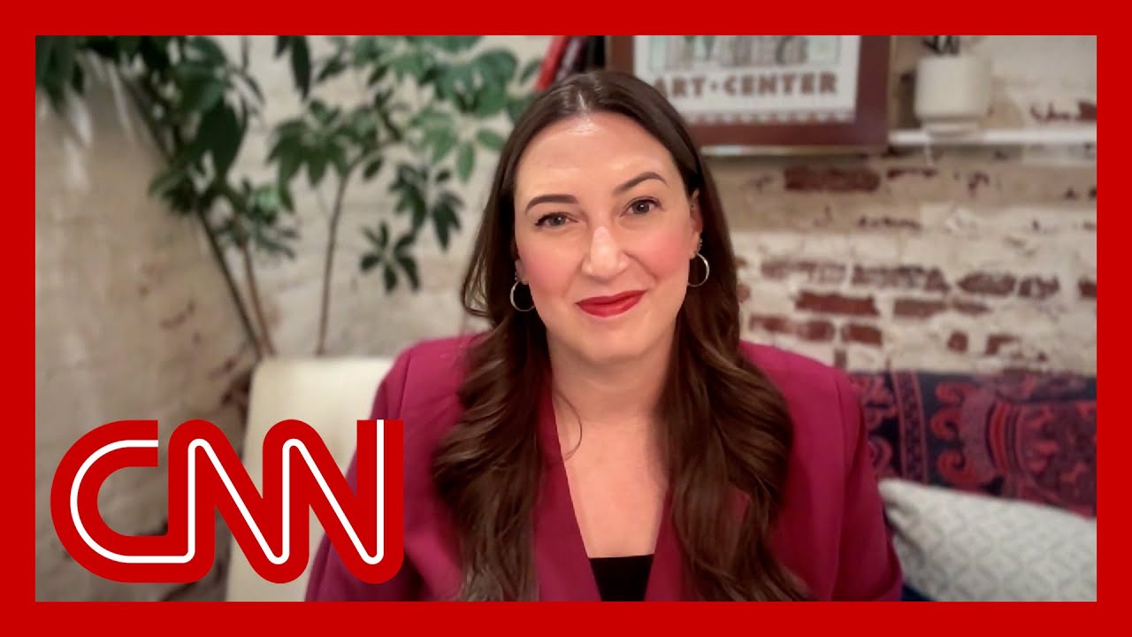 Iowa Democrat flips state senate seat, breaking GOP supermajority