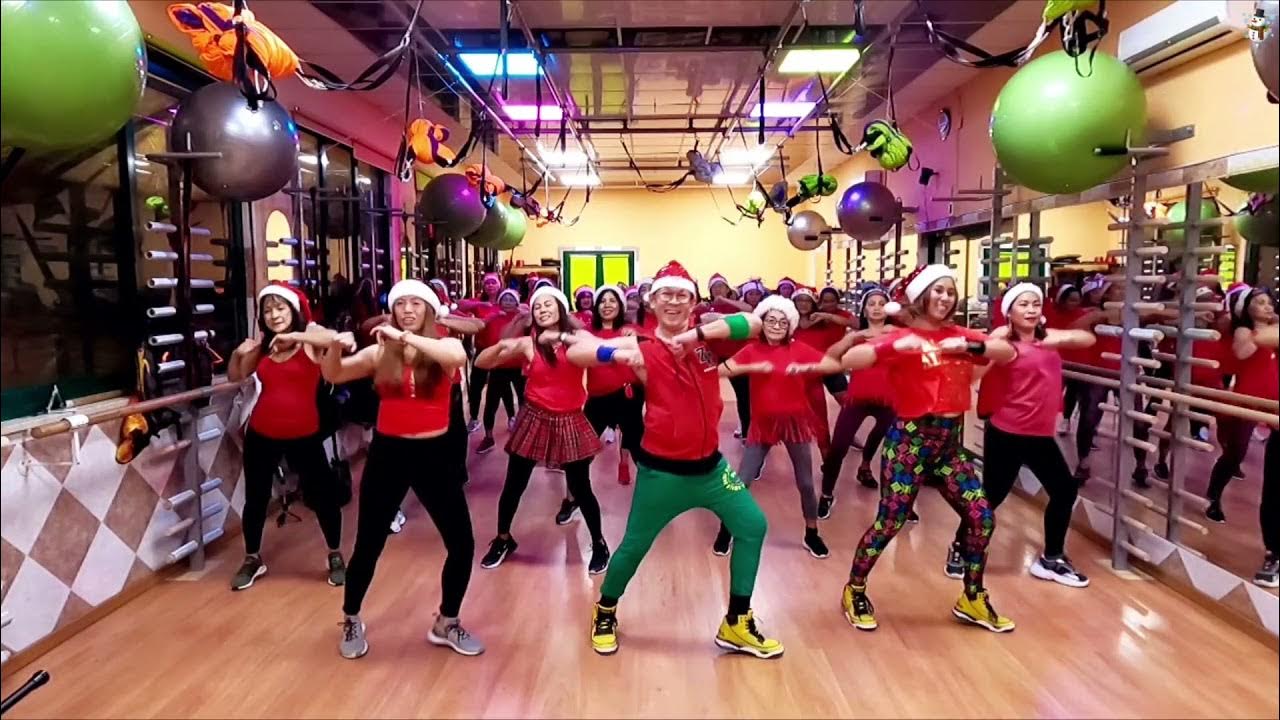 Jingle Bell Rock Hilary Duff Zumba Christmas Jingle Zaldy Lanas YouTube