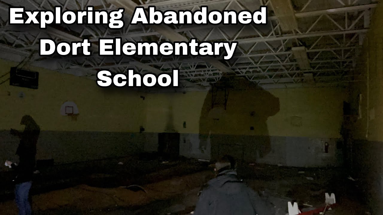 Exploring Abandoned Elementary School - YouTube