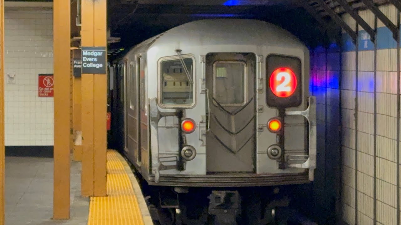 R62 2 train at Franklin avenue - YouTube
