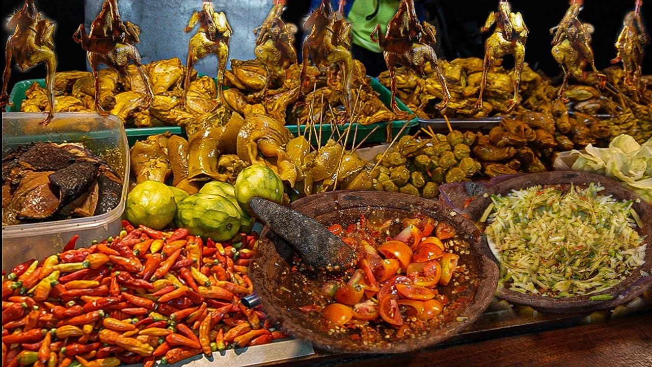 CUMA DISINI ADA PENYETAN KUPING SAPI PAKAI SAMBEL KEDONDONG.