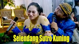 SRAGENAN SELENDANG SUTRO KUNING VOC. MBAH BOGEL feat YATI HAPSARI CAMPURSARI JELAS NADA