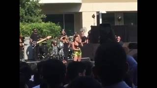 Demi Lovato - Cool For The Summer (sexy) at the Apple Infinite Live