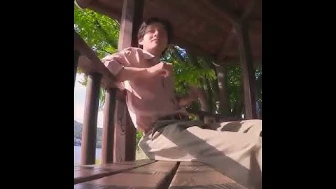 TAEHYUNG SINGING ALONG WITH "WAIT A MINUTE" 😳😌BTS V