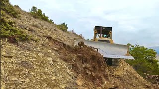 Caterpillar D7g Bulldozer Faces Death While Cutting Slopes #caterpillar #bulldozer #cat