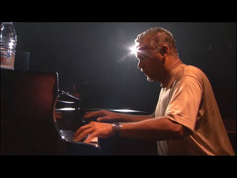 Legends - Shreveport Stomp (Live At Montreux 1997) [Remastered]