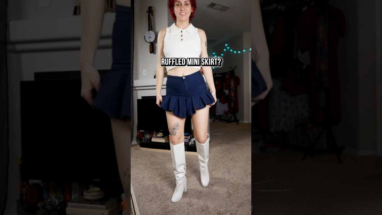 🤯 HOW TO: make a MINI SKIRT out of JEANS 🤯 #upcycling #thriftedoutfits #sewing