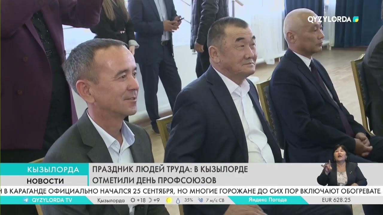 Орысша сөйлеп, сөйлейтін видео Менің әйелім секс фантазист.