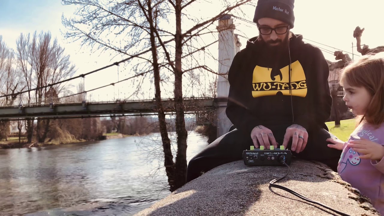 Obejrzyj REALIZE MYSELF / Hip Hop Beat making with my girl and ROLAND SP404A w YouTube Obejrzyj REALIZE MYSELF / Hip Hop Beat making with my girl and ROLAND SP404A w YouTube