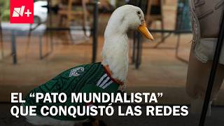 Pato Merlín con la camiseta de la Selección Mexicana bien puesta