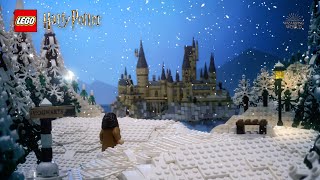 Festive fun in the LEGO® Hogwarts™ Common Rooms – cosy fireplaces, ambience and magic details