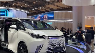 Mobil-mobil di GIIAS 2023