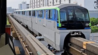 東京モノレール10000形10081F空港快速羽田空港第二ターミナル行き流通センター駅通過(2023/5/22)