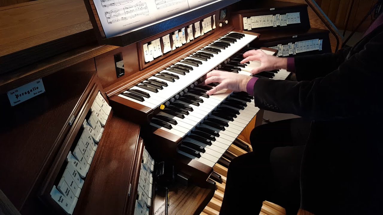 Christmas Music Meditation with Paul Carroll