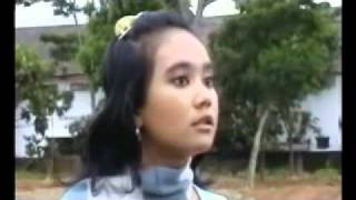 Download Lagu LEXY BAND - JANGAN MENANGIS (OST. Ketika Cinta Berbicara).flv MP3