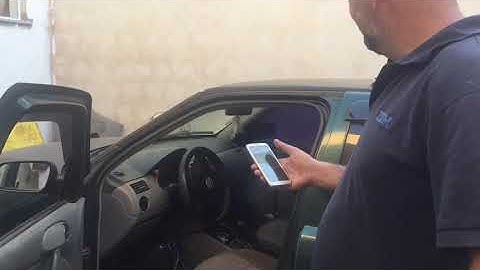 LIGAR CARRO COMANDO DE VOZ ( COM ARDUINO)