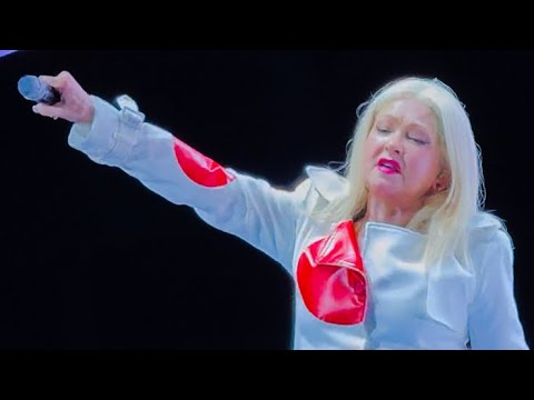 Cyndi Lauper -
