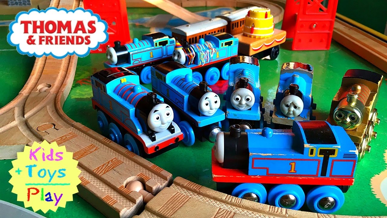 Thomas Playtime Thomas and Friends Wood Play Table Playing with