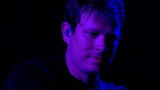 Download lagu blink-182 - Reading 2010 (HQ, 50fps)