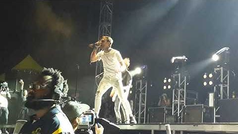 The Used: Box of Sharpe objects live @ The Taste of Chaos 2015