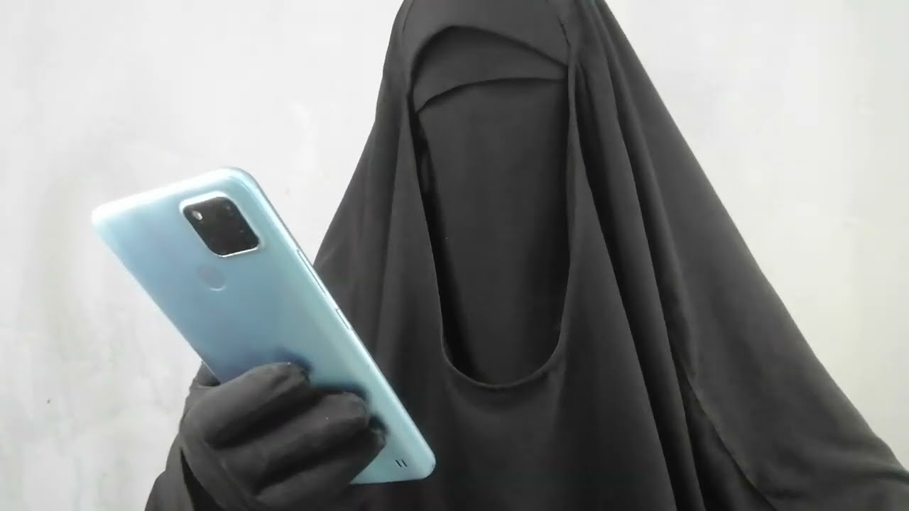 جاتلي رسالة على الواتساب من زوجة زوجها خلاها تتفرج على افلام ..... 😭😭😭💔💔