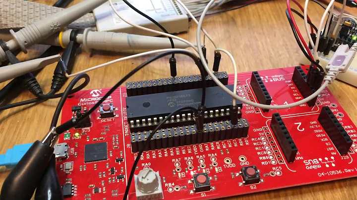 PIC16F18875 I2C on a Curiosity HPC Board