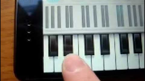 Piano software running on Meizu M8