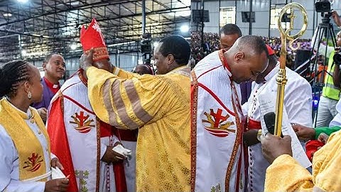 BISHOP BEN KIENGEI KURIRA MAITHORI😢AKIHUMBUO NGUO CIA BISHOP NA AKIHEO MUTHIGI WA BISHOP