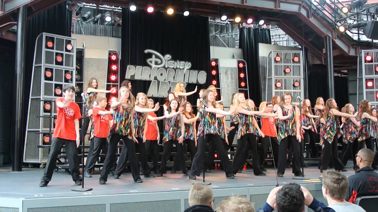Youth Singers of Calgary Junior Hi in Disney California Adventure