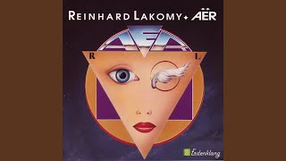 Sonntagsanzug Im Frühwarmen Winde