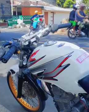 story'wa herex Megapro terbaru