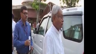 Nitish Kumar avoids media question on Bihar encephalitis death