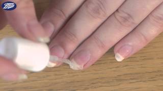 Boots Beauty Cheat: how to fix a broken nail with a tea bag Boots Beauty Cheat: how to fix a broken nail with a tea bag