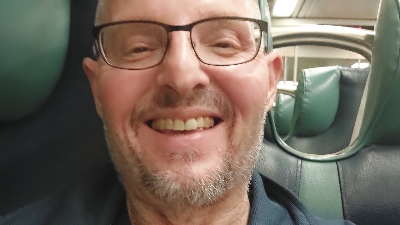 LIRR to Jamaica, Queens/E Train to Jamaica Center/Walking on Jamaica